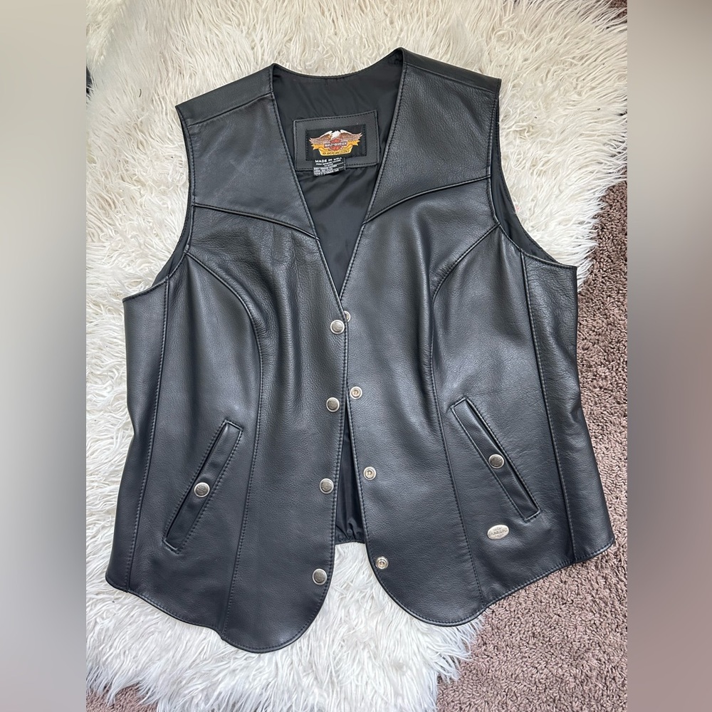 Harley Davidson black Leather vest size Large